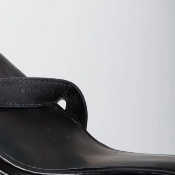 Alexander Wang Soft Black Leather Sandal - Picture 7 of 9